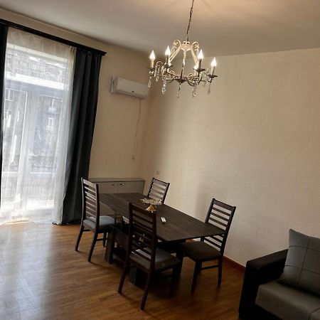 Komitas Apartement 예레반 외부 사진