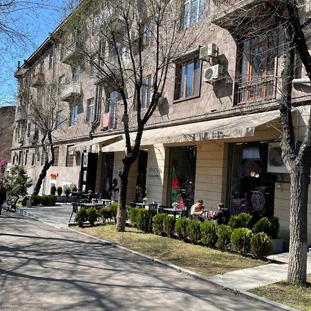 Komitas Apartement 예레반 외부 사진