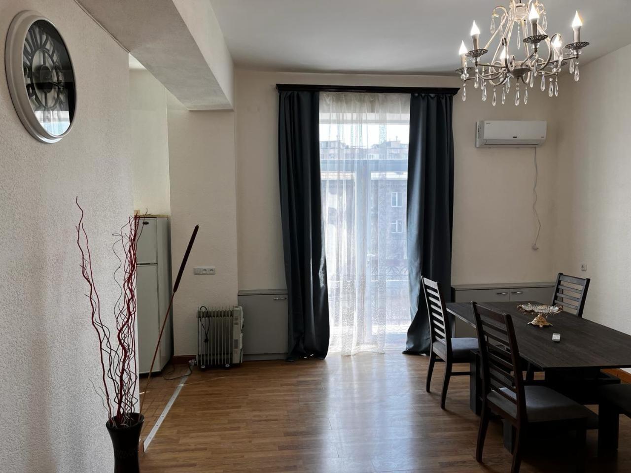 Komitas Apartement 예레반 외부 사진